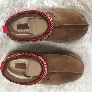 Ugh Platform Tasman slippers